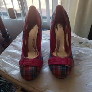 Deb high heel shoes, Size 8 1/2, Plaid with Hot pink buckle
